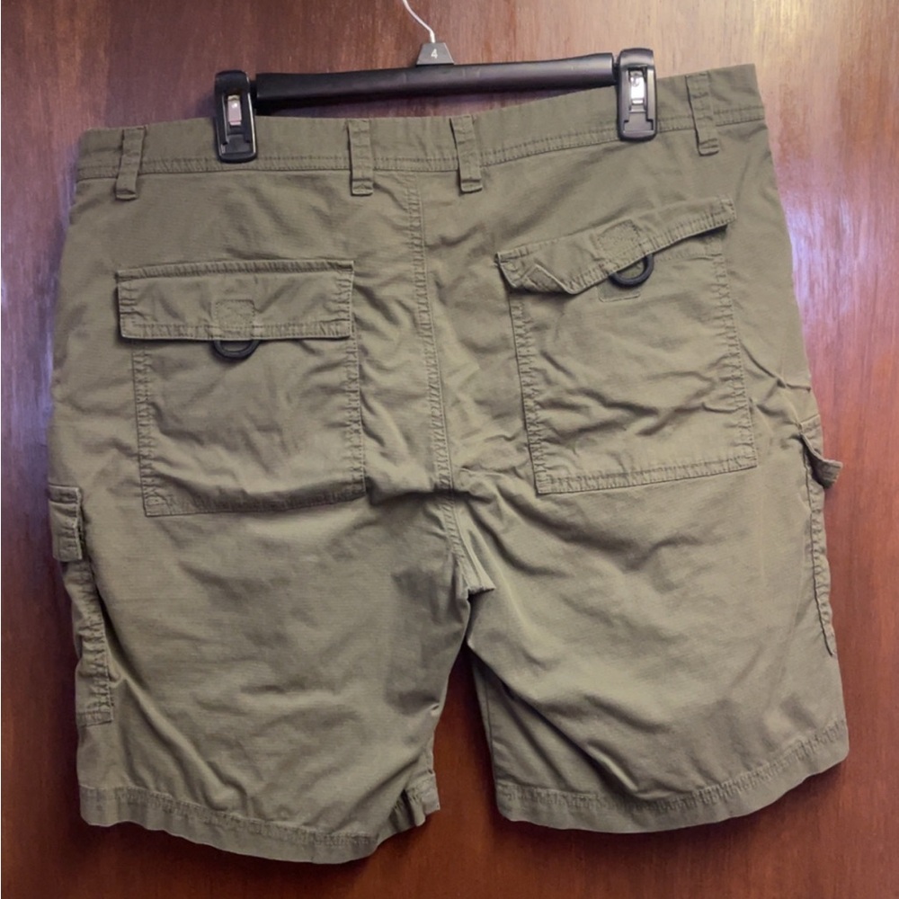NWOT - 36 - Goodfellows Olive Green Cargo Shorts - Picture 2 of 5